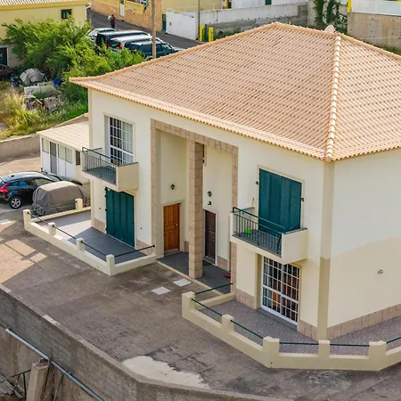 Simoes Charm By Madeira Apartment *